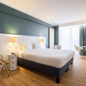 Hotel Louise